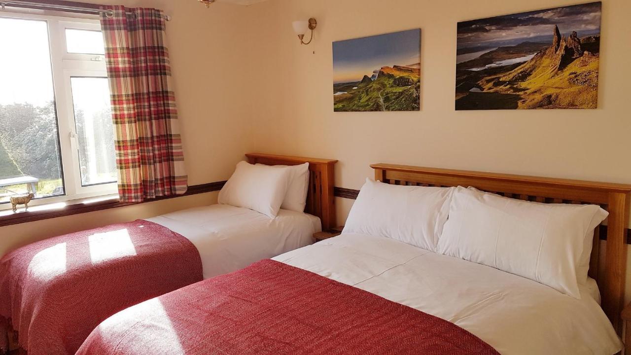 Moorside Guest house *